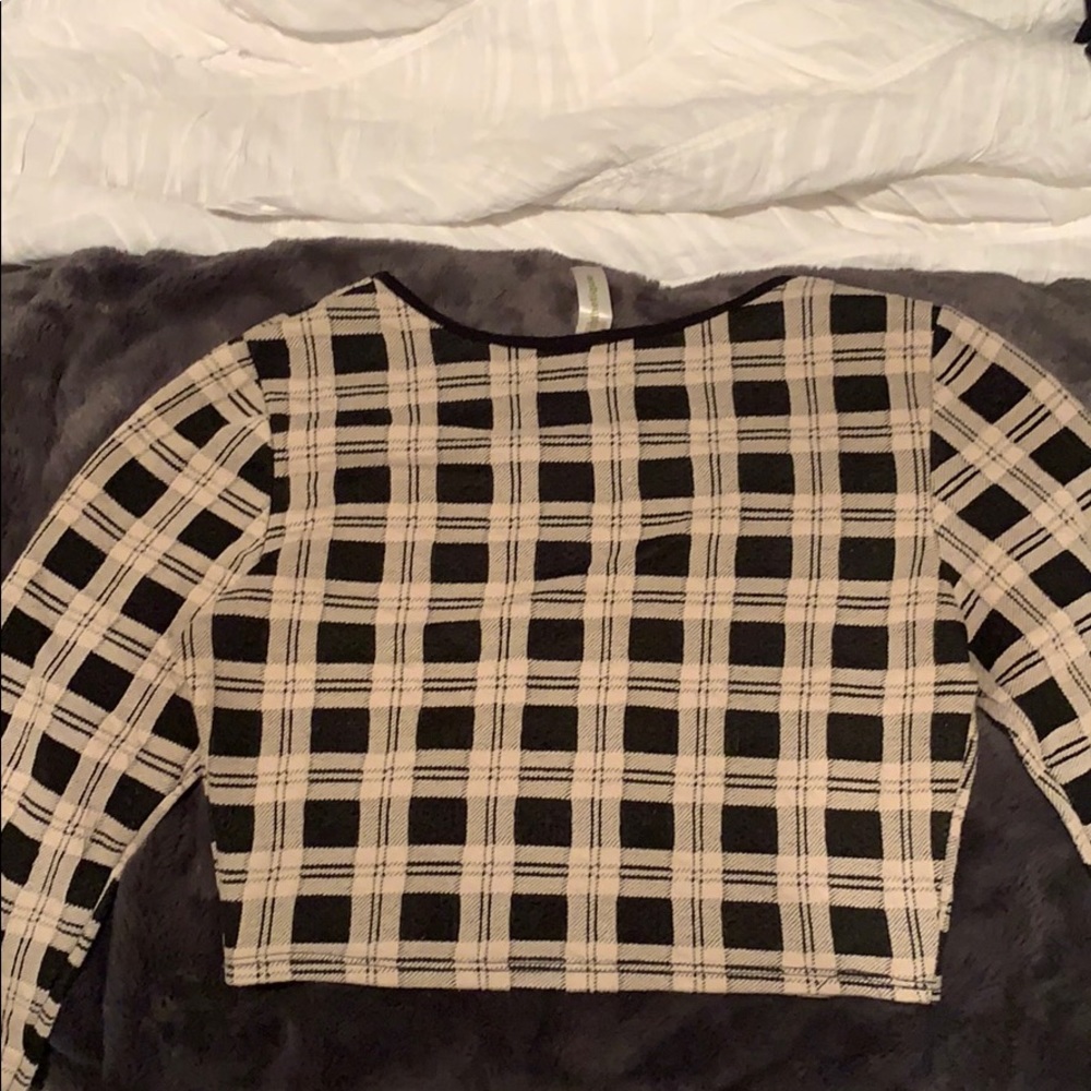 long sleeve shirt - Picture 2 of 3